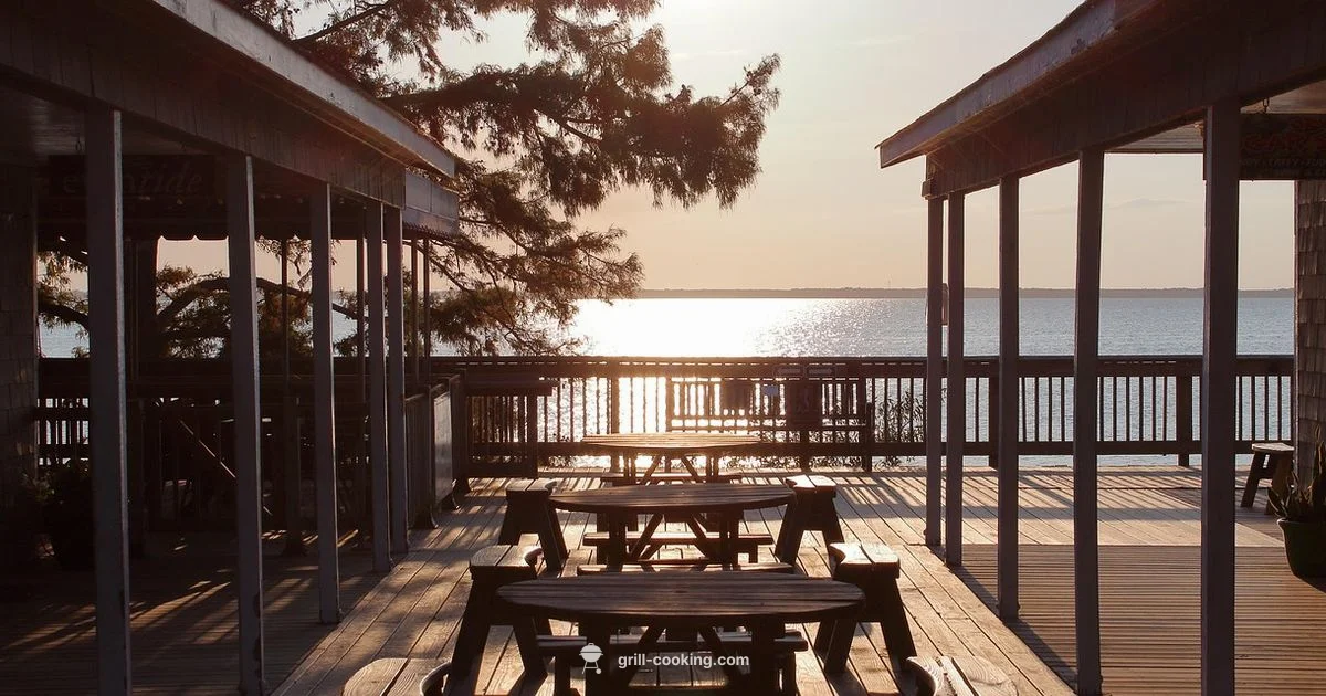 Weber E-310 Overview - Grill Cooking