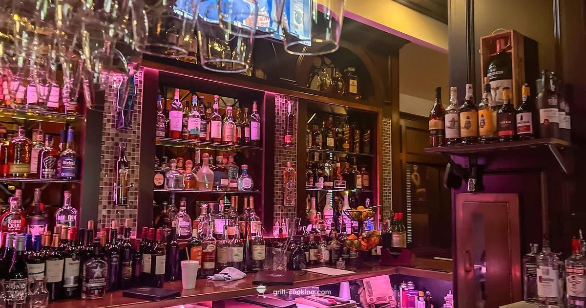 Good Time Bar & Grill - Grill Cooking