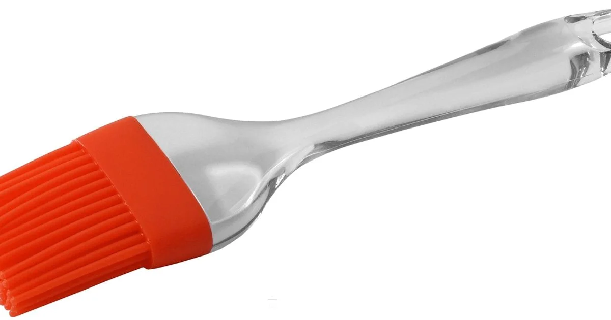 Brush Cleaning - Grill Cooking