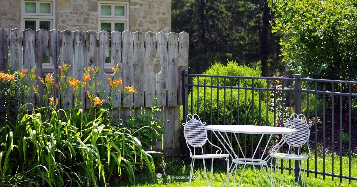 Outdoor BBQ Essentials - Grill Cooking