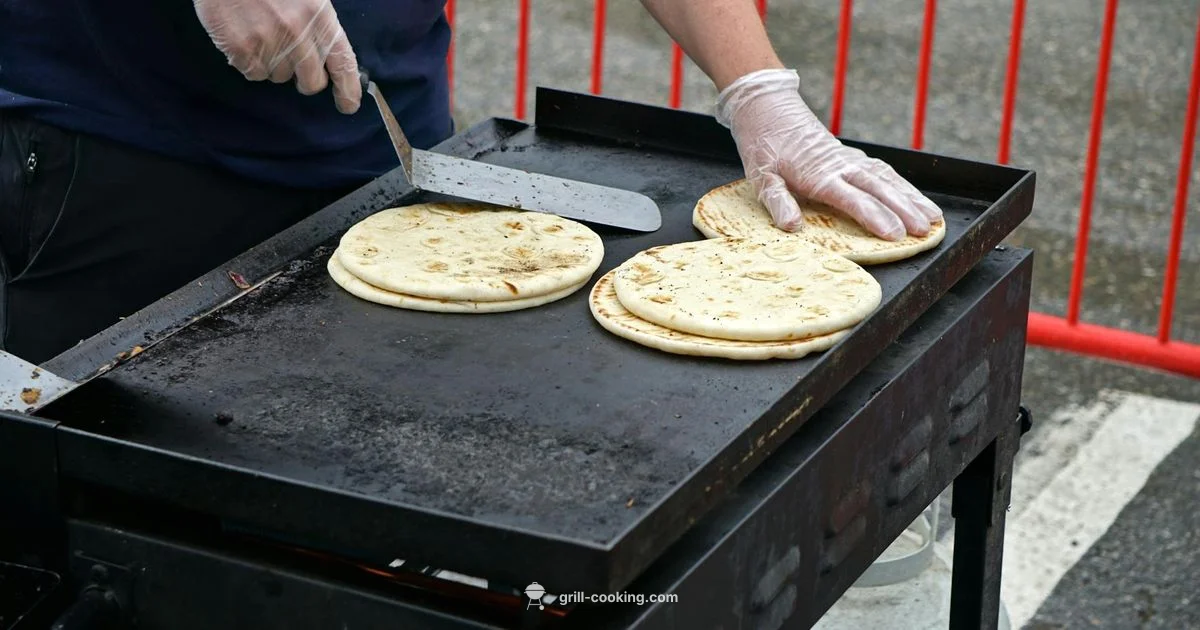 Grill vs Griddle - Grill Cooking